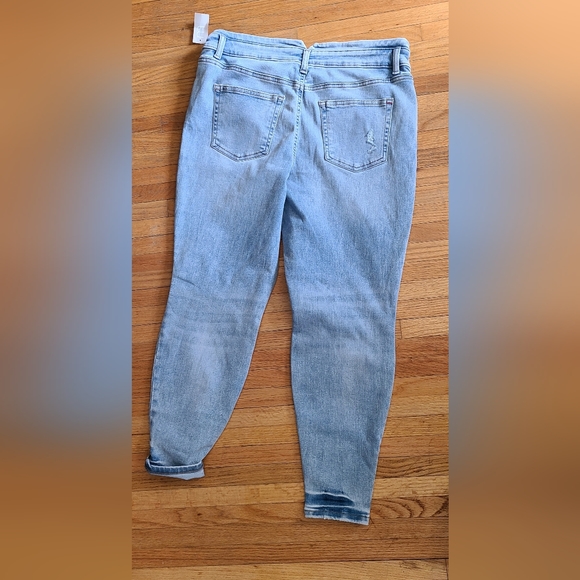 NWT EDGELY JEANS BY MAURICES,  16 REGULAR - Picture 1 of 4